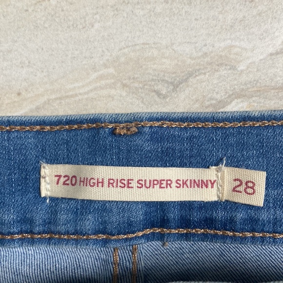 Levi’s Skinny Jeans - Picture 3 of 5